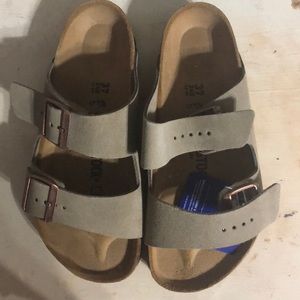 Arizona Taupe Birkenstock
